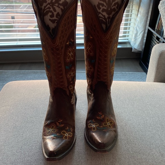Brown Floral Ariat Cowboy Boots Size 9.5 - Picture 2 of 8